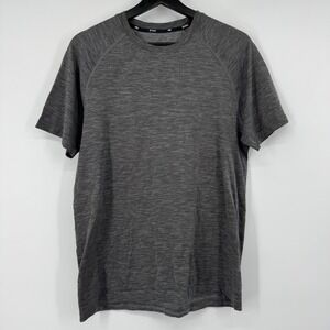 Rhone Reign Short Sleeve Training Shirt Mens Medium Gray Heathered Raglan Tee